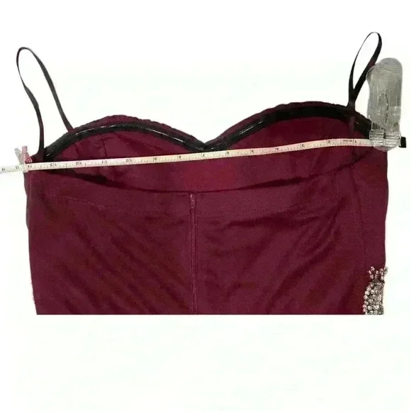 Formal Short Dress with Beaded Waist Burgundy Size 11 by Sequin Hearts - Picture 5 of 9